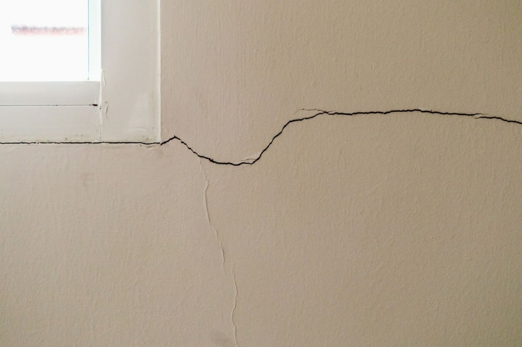 Curated visual reference: Picture Idea: What Is Normal Wear And Tear In California
